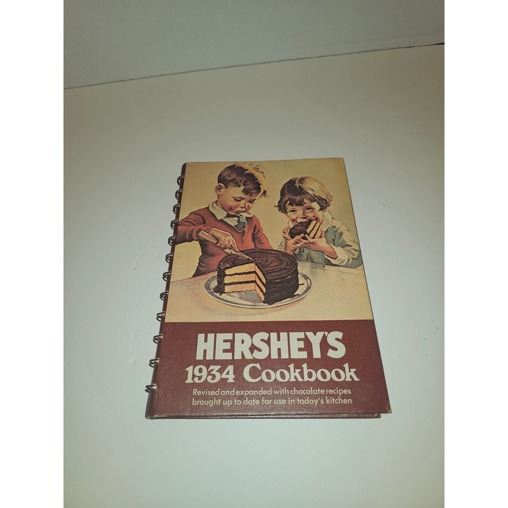 Hershey's 1934 Chocolate Cookbook Spiral bound Hanrdcover 1971 twelfth  Recipes